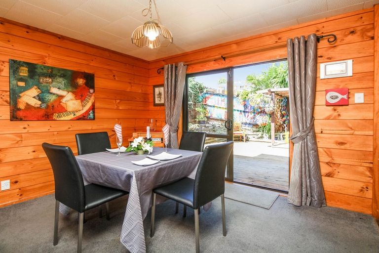 Photo of property in 1/74 Colwill Road, Massey, Auckland, 0614