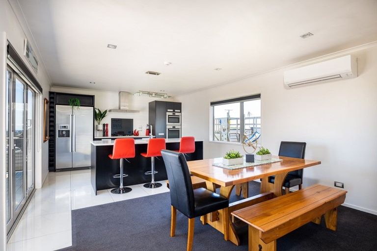 Photo of property in 794 Otaraoa Road, Tikorangi, Waitara, 4383