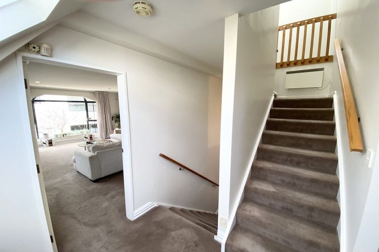 Photo of property in 16j Hobson Street, Thorndon, Wellington, 6011