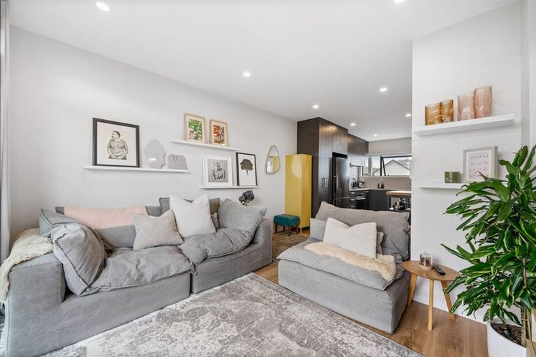 Photo of property in 45 Treloar Crescent, Hobsonville, Auckland, 0616