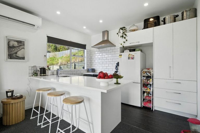 Photo of property in 100 Main South Road, Green Island, Dunedin, 9018