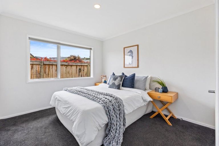 Photo of property in 174 Oteki Park Drive, Welcome Bay, Tauranga, 3112