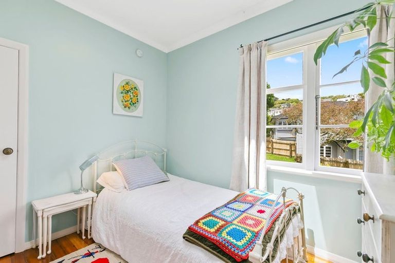 Photo of property in 9 Ashleigh Crescent, Miramar, Wellington, 6022