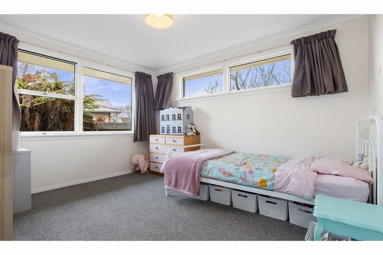 Photo of property in 156 Warren Crescent, Hillmorton, Christchurch, 8025