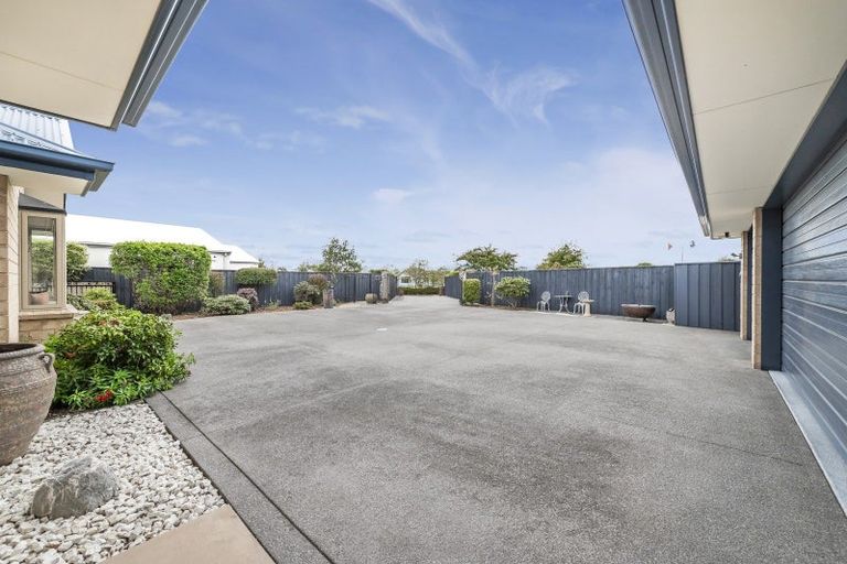 Photo of property in 72 Rotherham Drive, West Melton, 7618