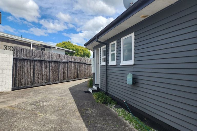 Photo of property in 20 Totaravale Street, Pukehangi, Rotorua, 3015