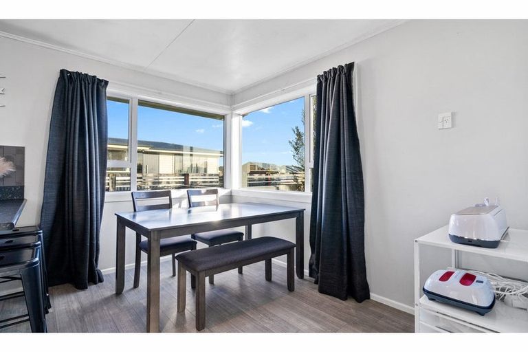 Photo of property in 32 Highfield Terrace, Newfield, Invercargill, 9812