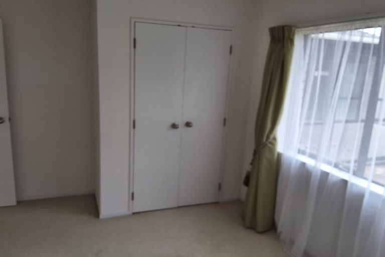 Photo of property in 53 Golfland Drive, Golflands, Auckland, 2013