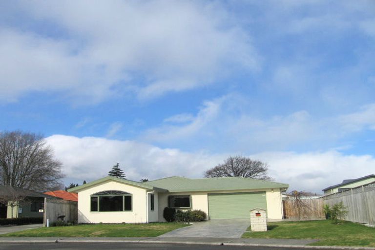 Photo of property in 15 Amanda Place, Mayfair, Hastings, 4122