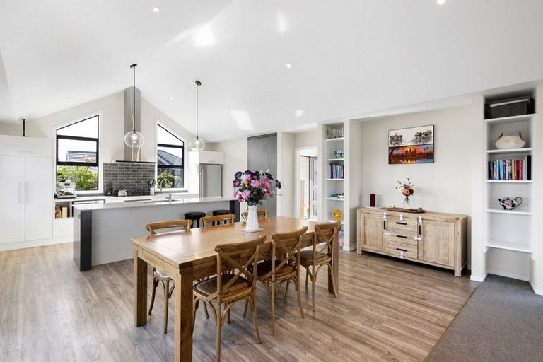 Photo of property in 6 Lewis Way, Cambridge, 3434