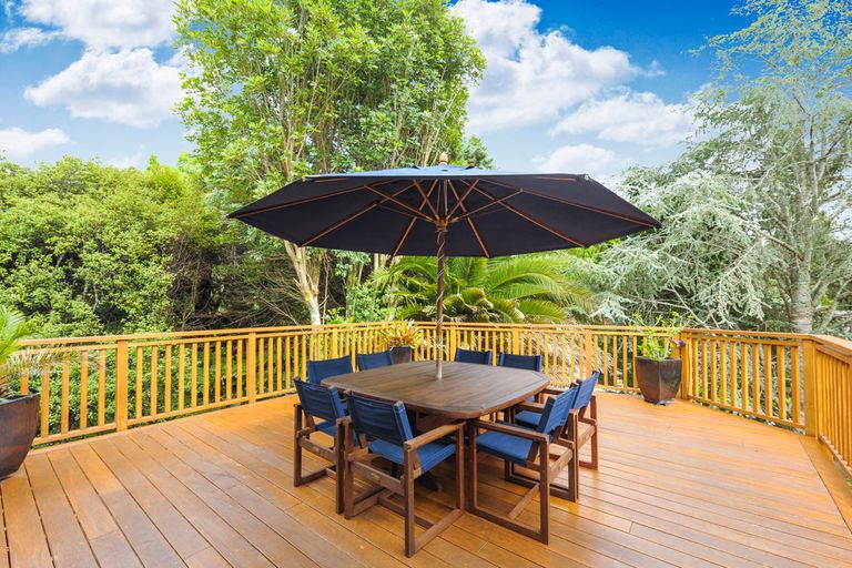 Photo of property in 103 Wirihana Road, Titirangi, Auckland, 0604