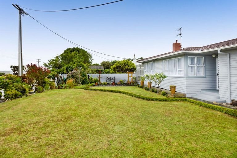 Photo of property in 240 Egmont Street, Patea, 4520