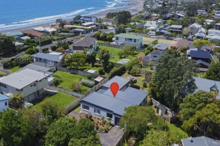 Photo of property in 3 Prudence Place, Oakura, 4314