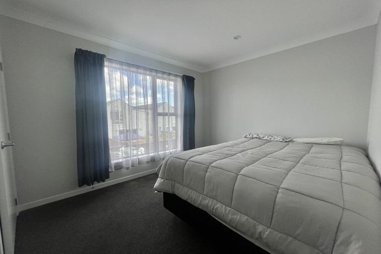 Photo of property in 61 Glidepath Road, Hobsonville, Auckland, 0616