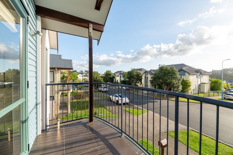 Photo of property in 88 Fields Parade, Oteha, Auckland, 0632