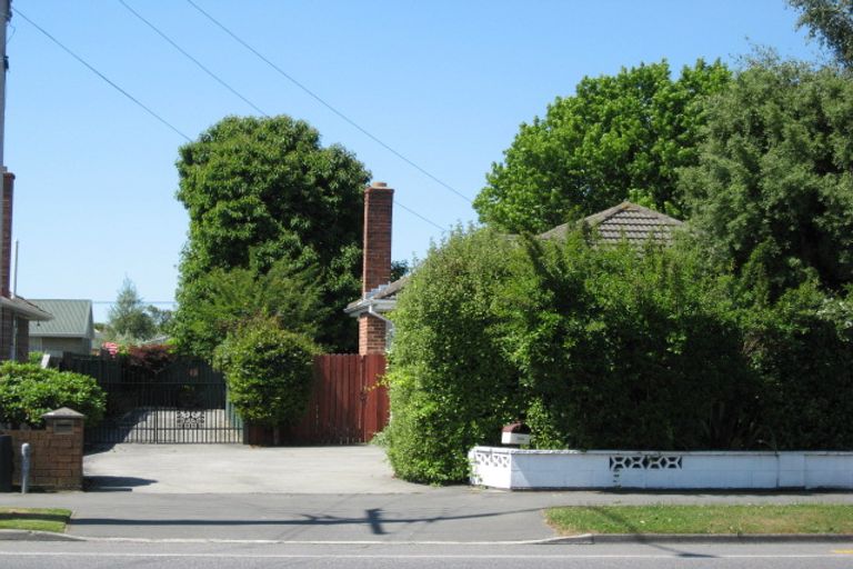 Photo of property in 2/380 Wairakei Road, Burnside, Christchurch, 8053