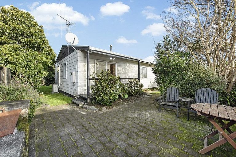 Photo of property in 1 Garnet Drive, Papamoa Beach, Papamoa, 3118