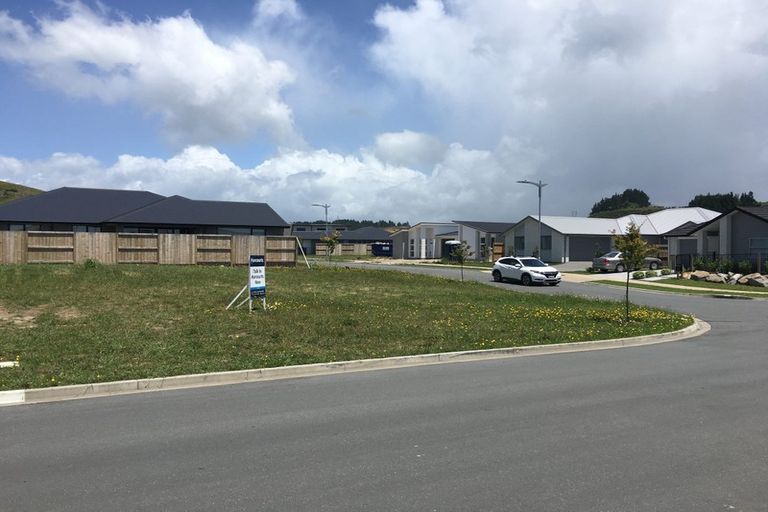 Photo of property in 12 Awataha Crescent, Pyes Pa, Tauranga, 3110