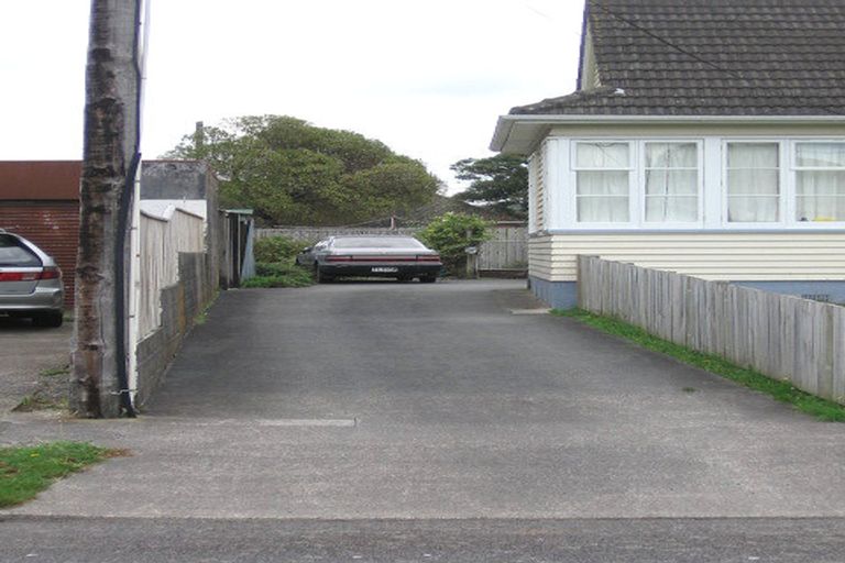 Photo of property in 3 Compton Crescent, Taita, Lower Hutt, 5011