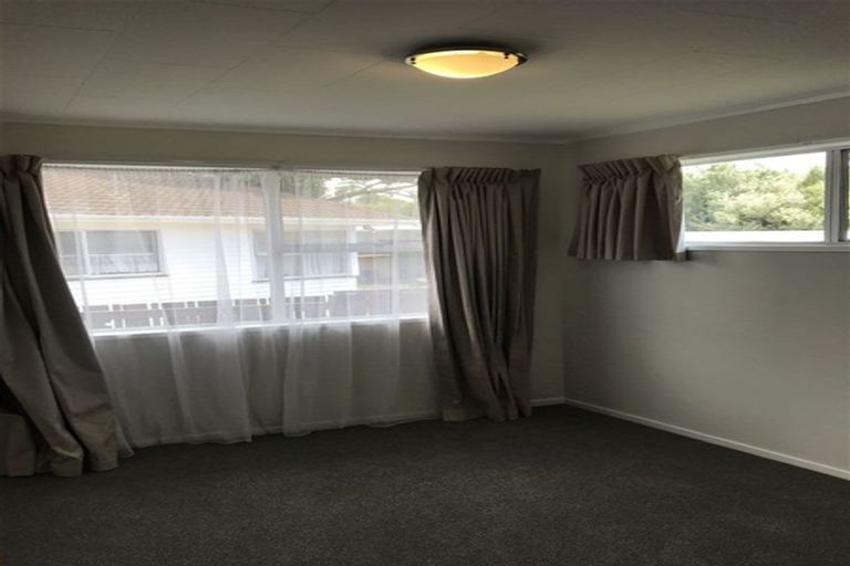 Photo of property in 51 Reelick Avenue, Pakuranga Heights, Auckland, 2010