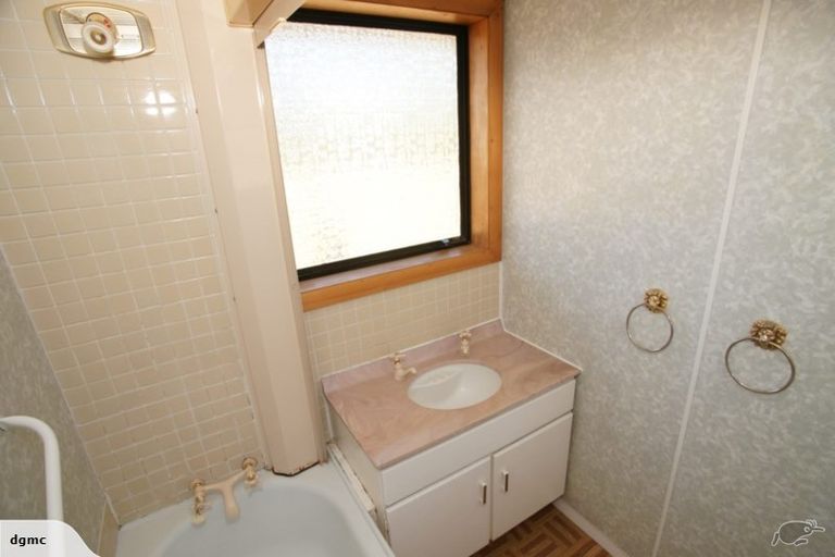 Photo of property in 26 Compton Street, Woolston, Christchurch, 8062