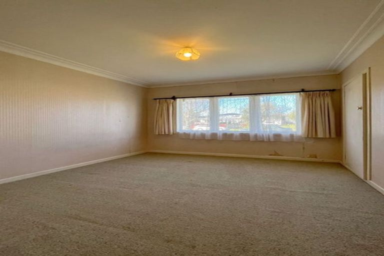 Photo of property in 23 Barbary Avenue, Kelston, Auckland, 0602