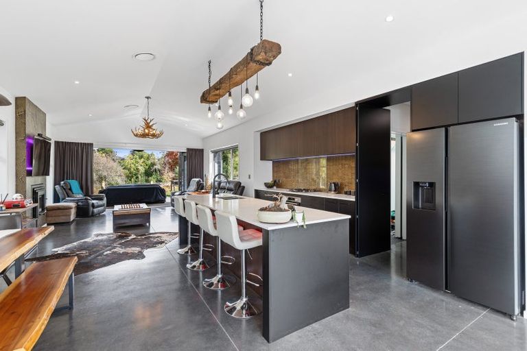 Photo of property in 13 Tari Road, Pukeatua, 3880