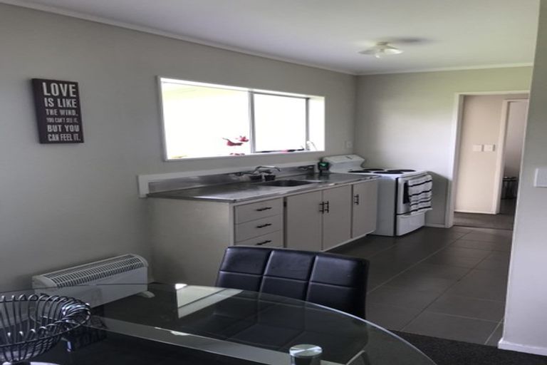 Photo of property in 87 Benmore Avenue, Cloverlea, Palmerston North, 4412