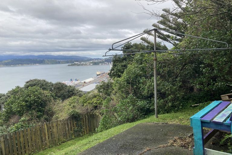 Photo of property in 12 Anne Street, Wadestown, Wellington, 6012