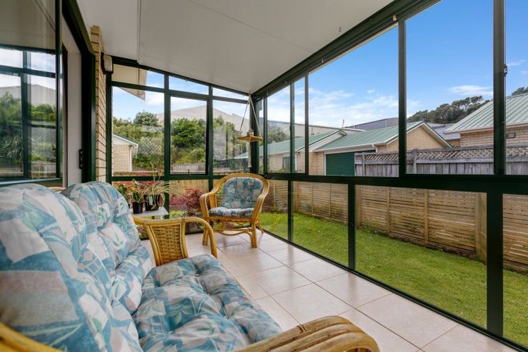 Photo of property in 3a Simons Street, Moturoa, New Plymouth, 4310