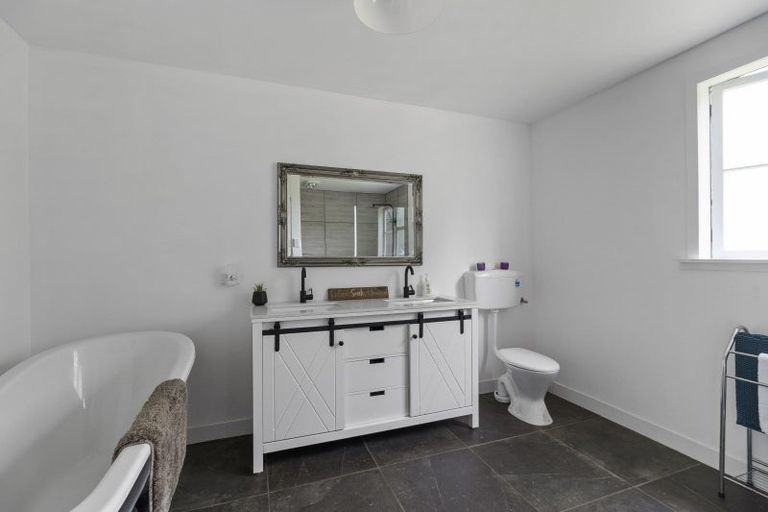 Photo of property in 2745 Opunake Road, Te Kiri, Opunake, 4682