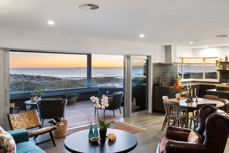 Photo of property in 357b Oceanbeach Road, Mount Maunganui, 3116