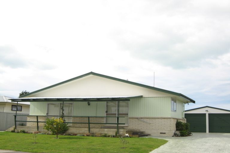 Photo of property in 7 Sutton Avenue, Clive, 4102