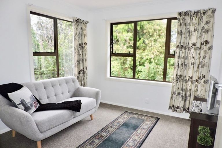 Photo of property in 13 Chester Road, Tawa, Wellington, 5028