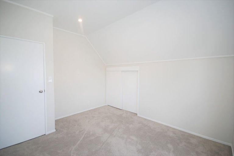 Photo of property in 2/32 Moana Avenue, Onehunga, Auckland, 1061