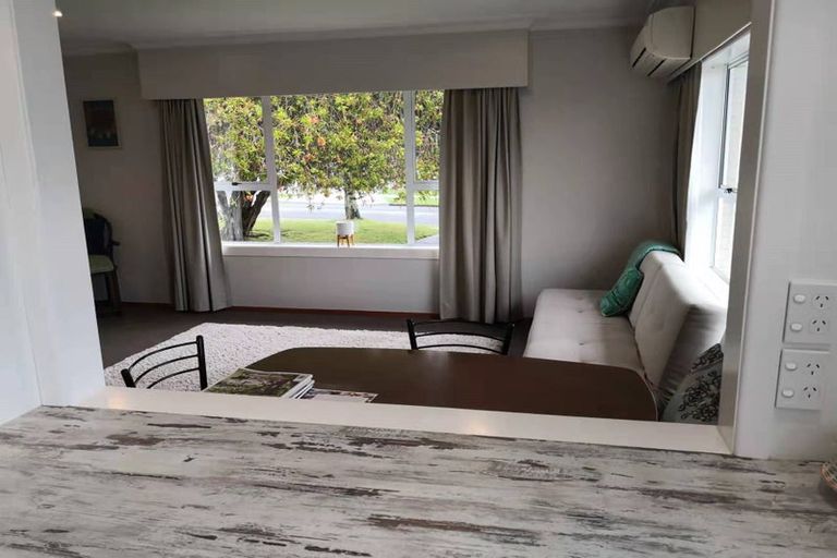 Photo of property in 6 Garden Terrace, Pukekohe, 2120