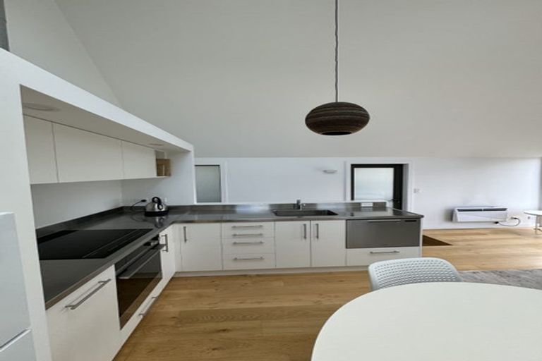 Photo of property in 3/83 Austin Street, Mount Victoria, Wellington, 6011