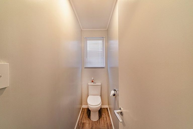 Photo of property in 2/12 Palmers Road, Clendon Park, Auckland, 2103