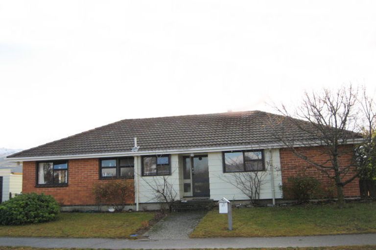 Photo of property in 14 Cairnmuir Crescent, Cromwell, 9310