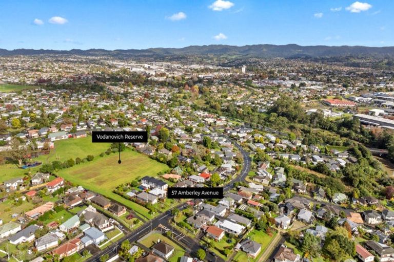 Photo of property in 57 Amberley Avenue, Te Atatu South, Auckland, 0610