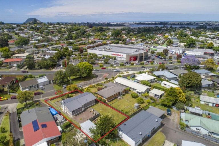 Photo of property in 8 Jefferson Place, Brookfield, Tauranga, 3110