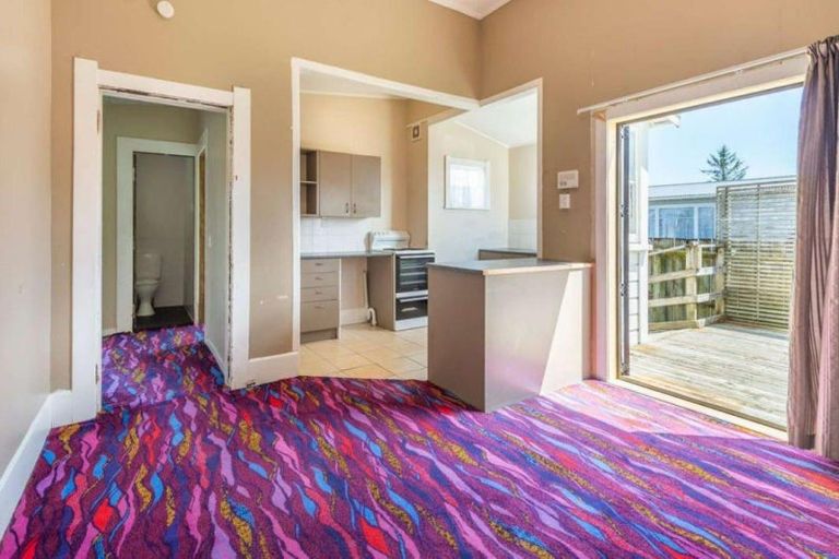 Photo of property in 3 Harper Street, Gonville, Whanganui, 4501