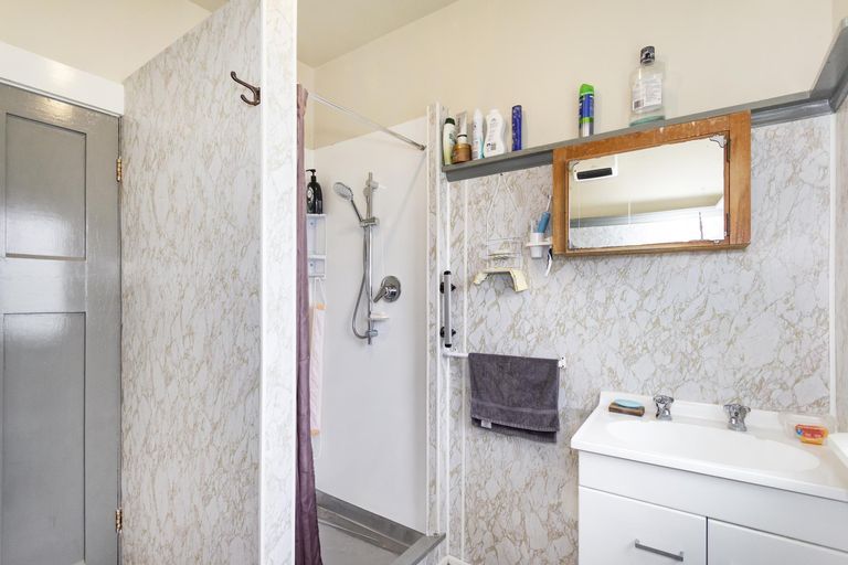 Photo of property in 24 Lune Street, South Hill, Oamaru, 9400