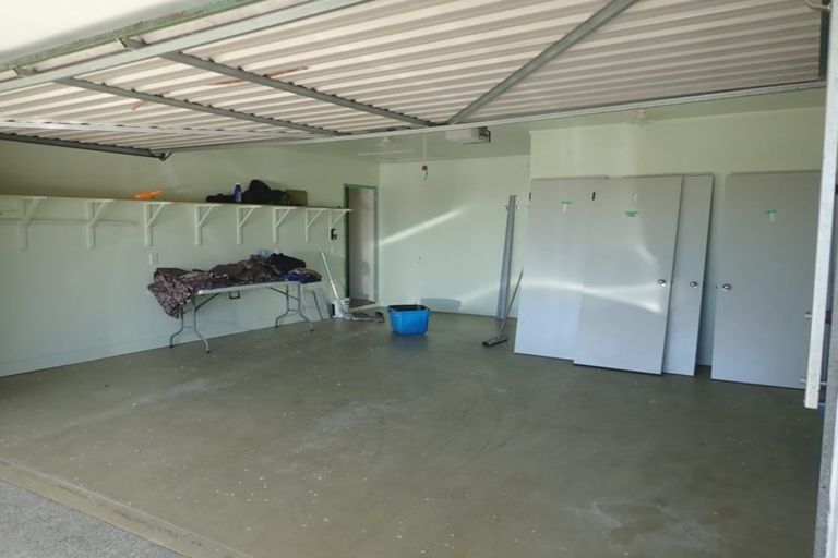 Photo of property in 25 Vining Crescent, Stoke, Nelson, 7011