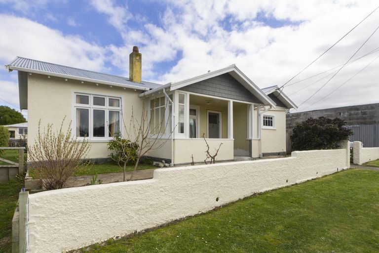 Photo of property in 24 Lune Street, South Hill, Oamaru, 9400