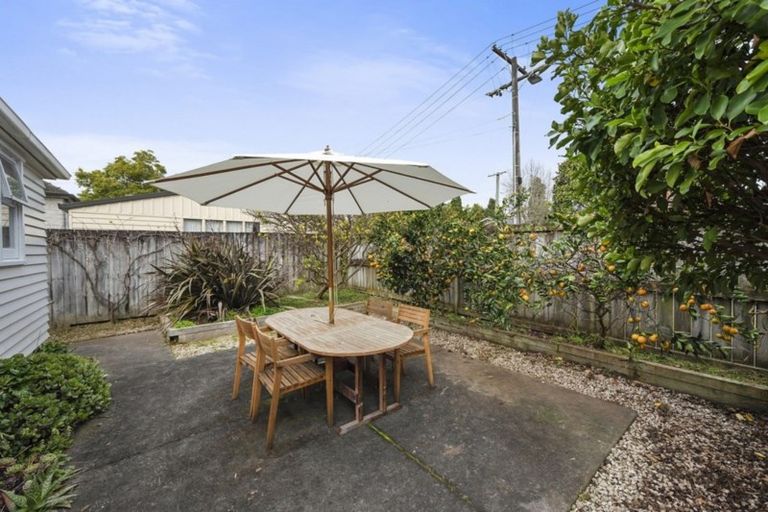 Photo of property in 4 Casey Avenue, Fairfield, Hamilton, 3214