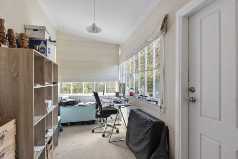 Photo of property in 69 Waimea Road, Waikanae Beach, Waikanae, 5036