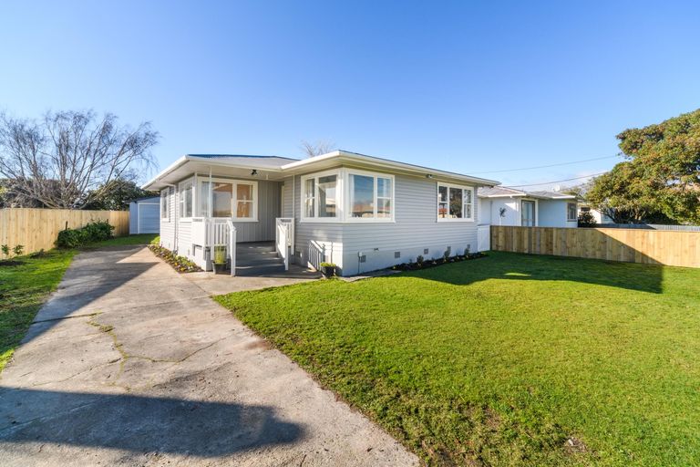 Photo of property in 23 Duff Crescent, Highbury, Palmerston North, 4412