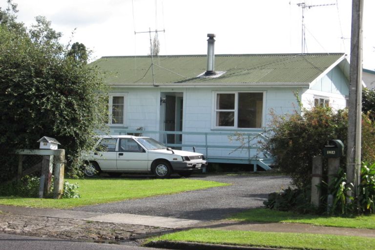 Photo of property in 22 Bear Street, Tirau, 3410