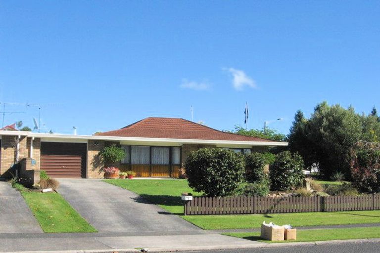 Photo of property in 6 Benalder Crescent, Tokoroa, 3420